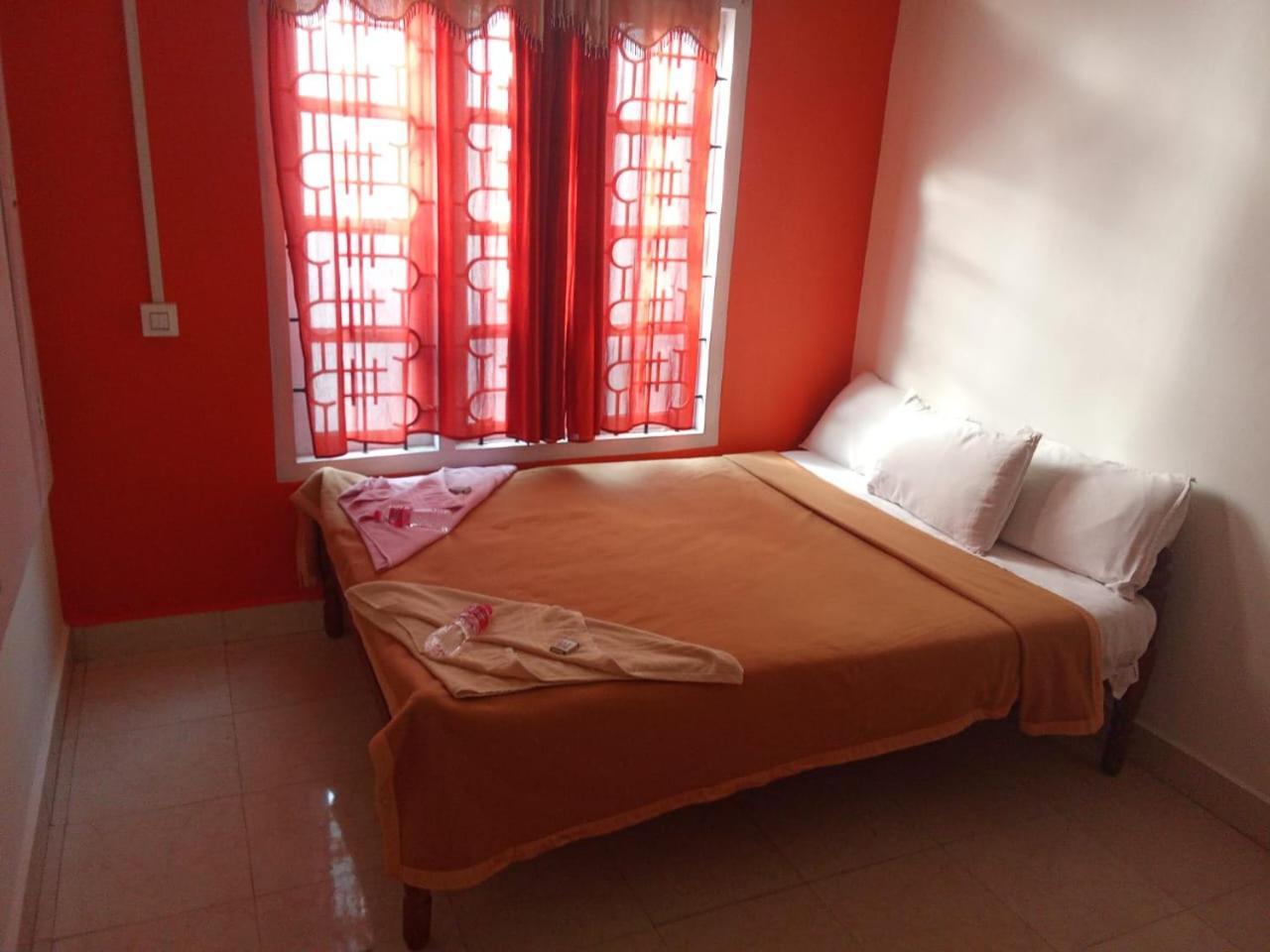 Hotel Orginal Residency Kollam Phòng bức ảnh